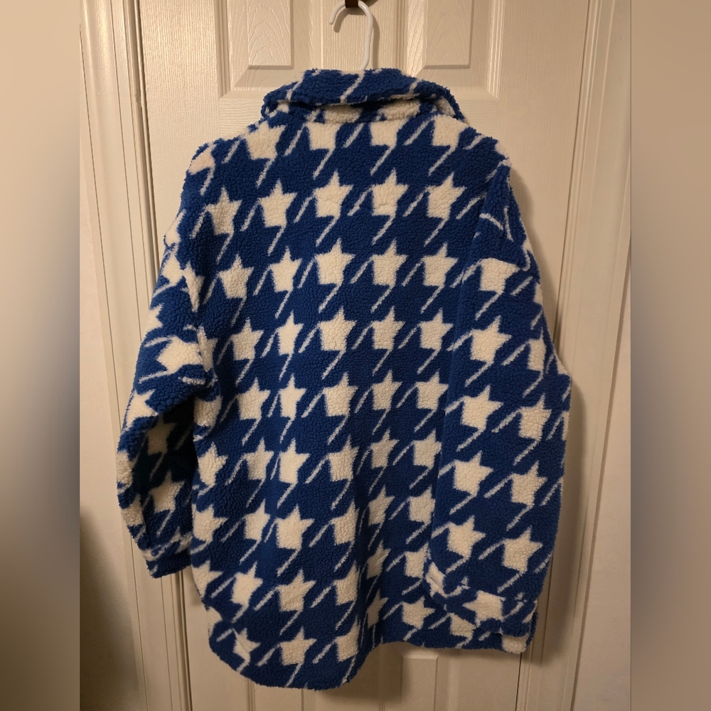Cotton On Blue and White Houndstooth Shacket - NWT - Picture 2 of 3